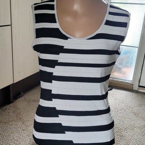 Azim light knit dress - Picture 1 of 2